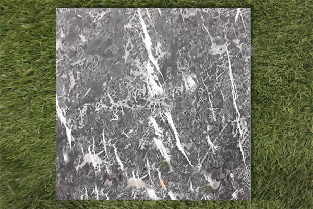 Đá đen khò mặt 