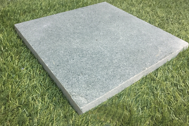 đá bazan xanh mài giả cổ 30x30cm