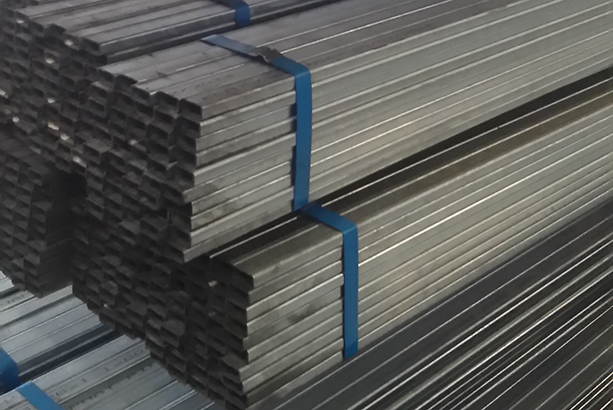 Thép hộp mạ kẽm Nam Kim 20x40x1.0 mm