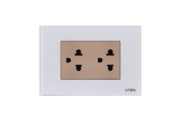 Q120-Bộ ổ cắm đôi US