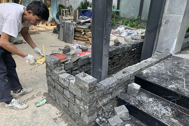 Đá cubic bazan đen 10x10x20cm