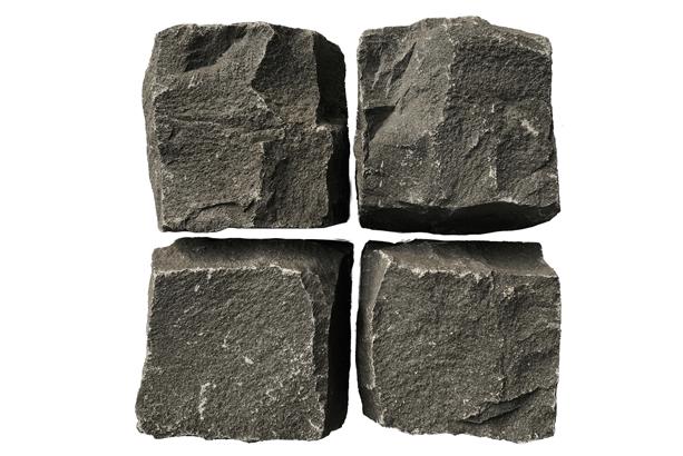 Đá cubic bazan đen chẻ tay 10x10x8cm