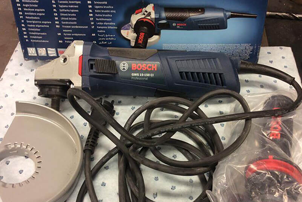 Máy mài góc Bosch GWS 17-150 CI