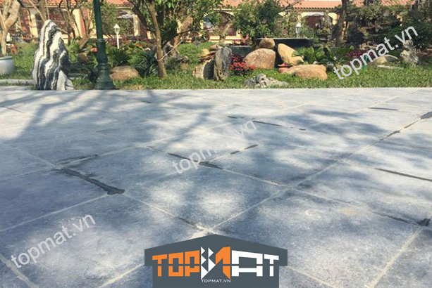 đá tự nhiên lát sân vườn