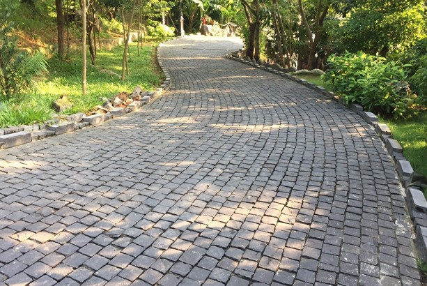 đá cubic bazan lát sân