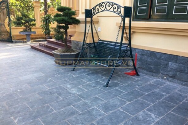 Đá đen Thanh Hóa lát sân vườn