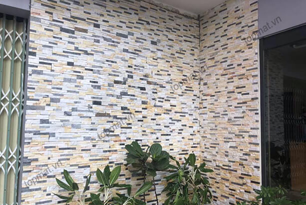 Đá Nghệ An 3 màu tạo nên bức tường đa màu sắc